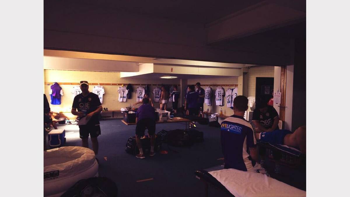 Perth Glory FC - The boys have arrived in their change room ready for the 2pm (AWST) KO against Melbourne Heart. #GoGlory