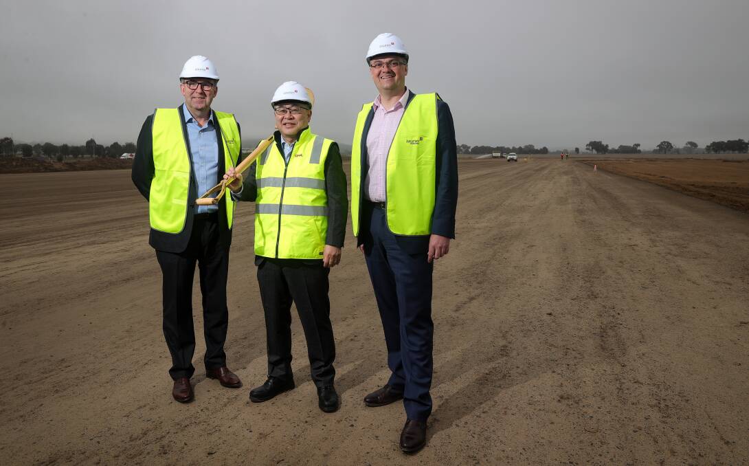 VISIONARY: Opal general manager Mr Chris Daly, chief executive Matt Iizuka and Wodonga mayor Kevin Poulton at the factory development announcement at the Logic Centre. Picture: JAMES WILTSHIRE