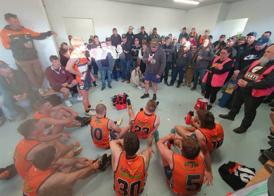 Co-coach Daniel Athanitis addresses his players after the Giants' semi-final victory against Brock-Burrum last weekend.