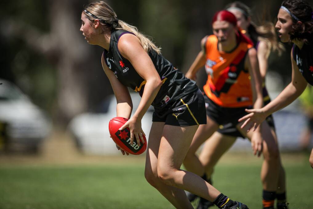 Zarlie Goldsworthy in action for the Murray Bushrangers. Picture by James Wiltshire.