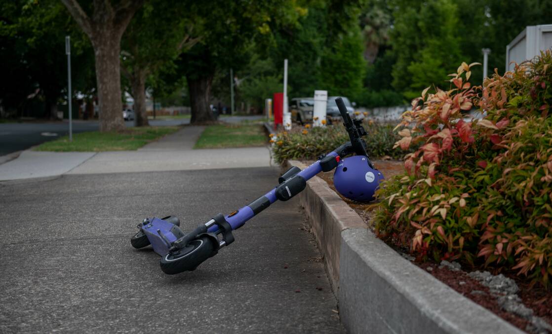 E-scooters being abandoned in the middle of walking paths have raised safety issues. Picture by Tara Trewhella