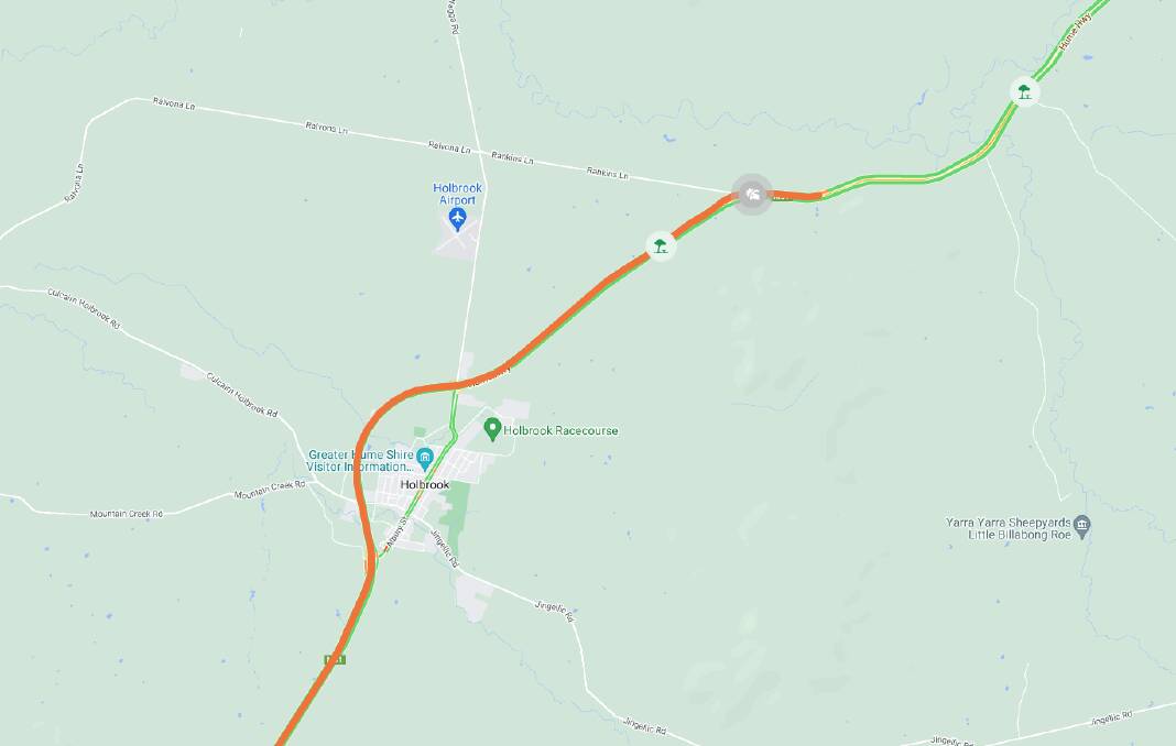 A car crash saw the northbound lanes of the Hume Highway closed at Holbrook on Sunday night. Picture courtesy Google Maps.