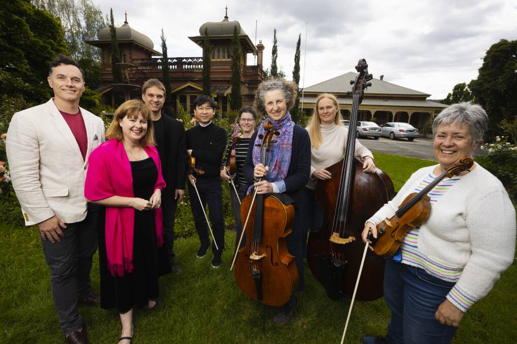 Performers and crowds arrive for Albury Chamber Music Festival at