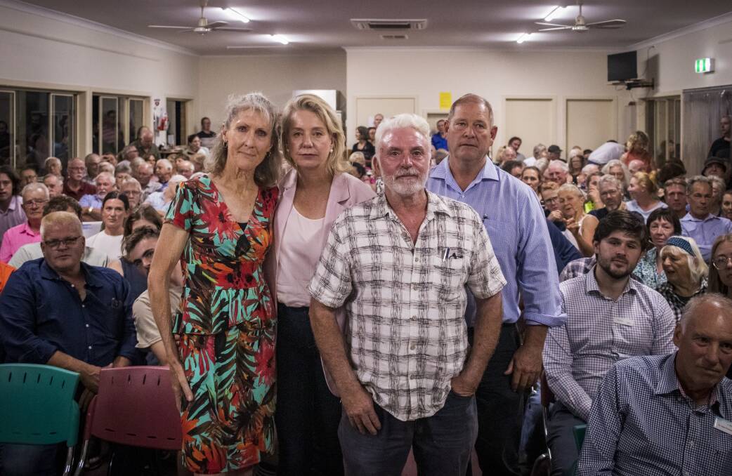 Sharon McEvoy, Nationals senator Bridget McKenzie, Paul Ingram and Ovens Valley MP Tim McCurdy at the Dederang community meeting. Picture by Layton Holley