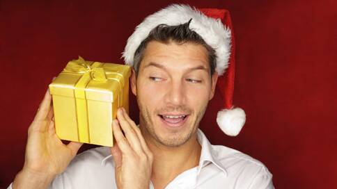Christmas shopping tips for blokes