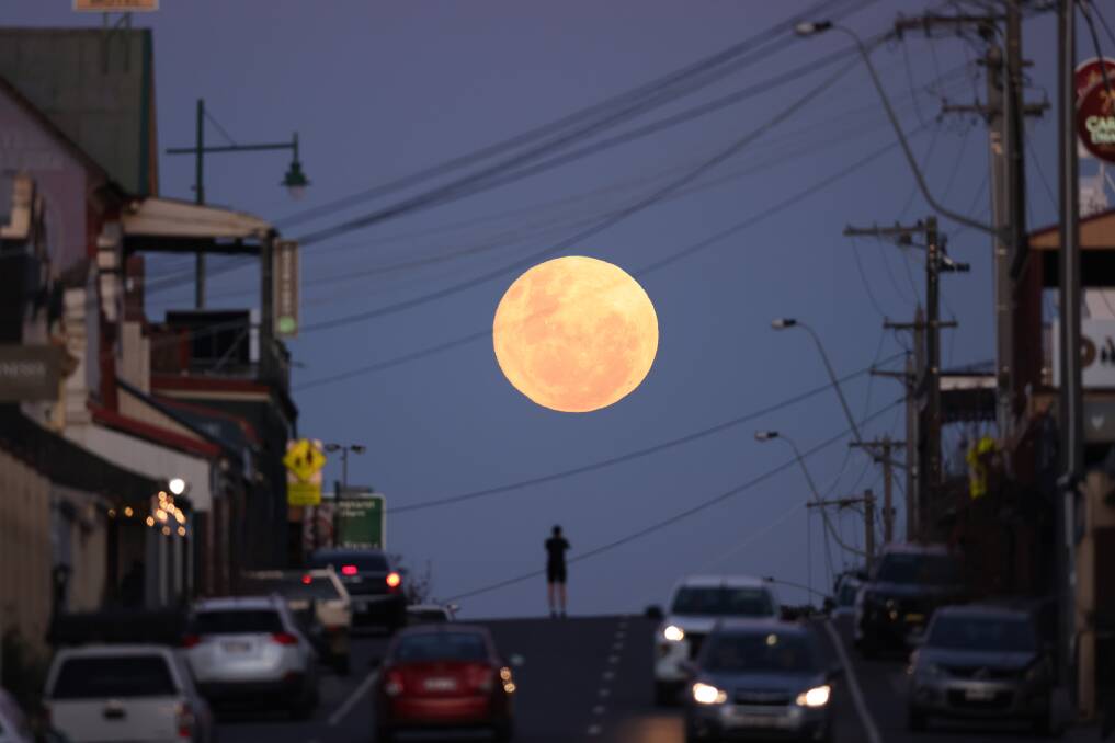 Moon on Main ... Rutherglen photographer Paul Blake finally caught his moon rising moment on the town's main street. Picture supplied by Paul Blake