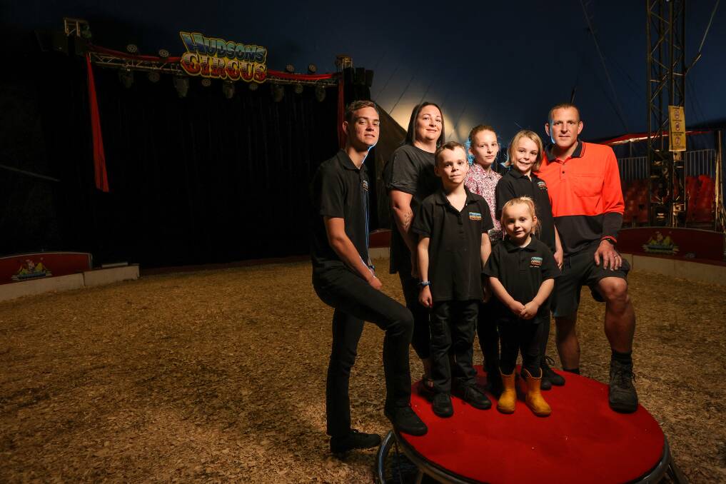 Jindera's Alexis and Ryan Lovett with their children Carlos, 16, Van-Dawson, 7, Mckenna, 11, Emmerson, 10, and Londyn, 3, in the Hudsons Circus big top ahead of the Albury performances. Picture by James Wiltshire