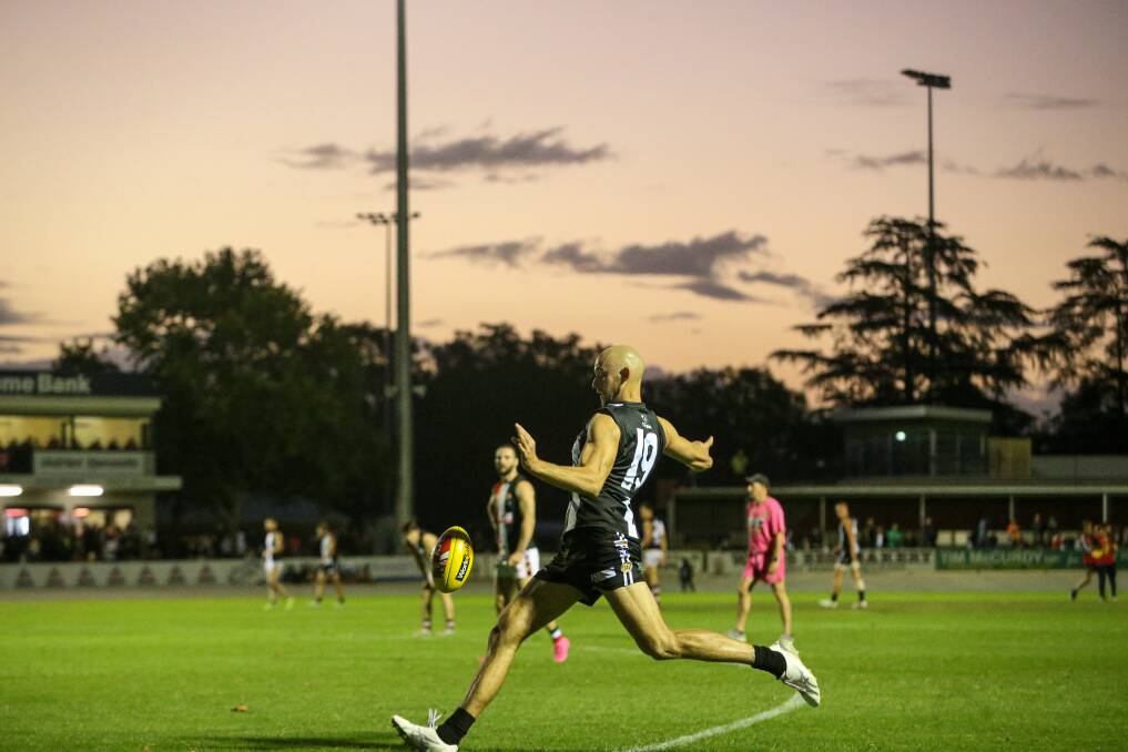 FOUR GOALS: Wangaratta's Ben Reid was one of the forwards to suffer from poor delivery in the first half, kicking the club's only goal, but he snared three after that. Picture: JAMES WILTSHIRE