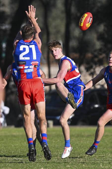 Thurgoona's Corey Fenton in action for the Bulldogs last weekend against Beechworth. Picture by Mark Jesser