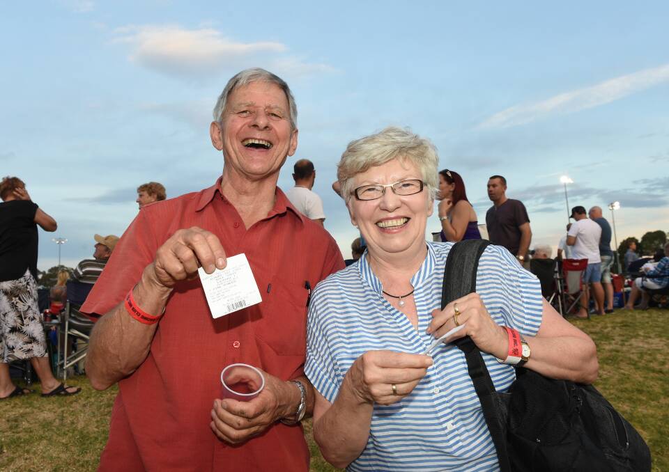  YOU BEAUTY: Eric and Veronica Thompson, from Red Bluff, won $40 on one of the races at the Albury Trots, paying for drinks for the night. Picture: MARK JESSER