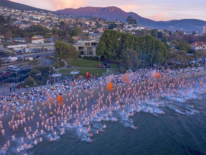 Dark Mofo Winter Solstice Nude Swim Sees Record Numbers In Hobart Abc