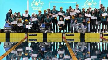 Australia's 30-strong swim team for the looming Paralympic Games in Paris. (Dave Hunt/AAP PHOTOS)