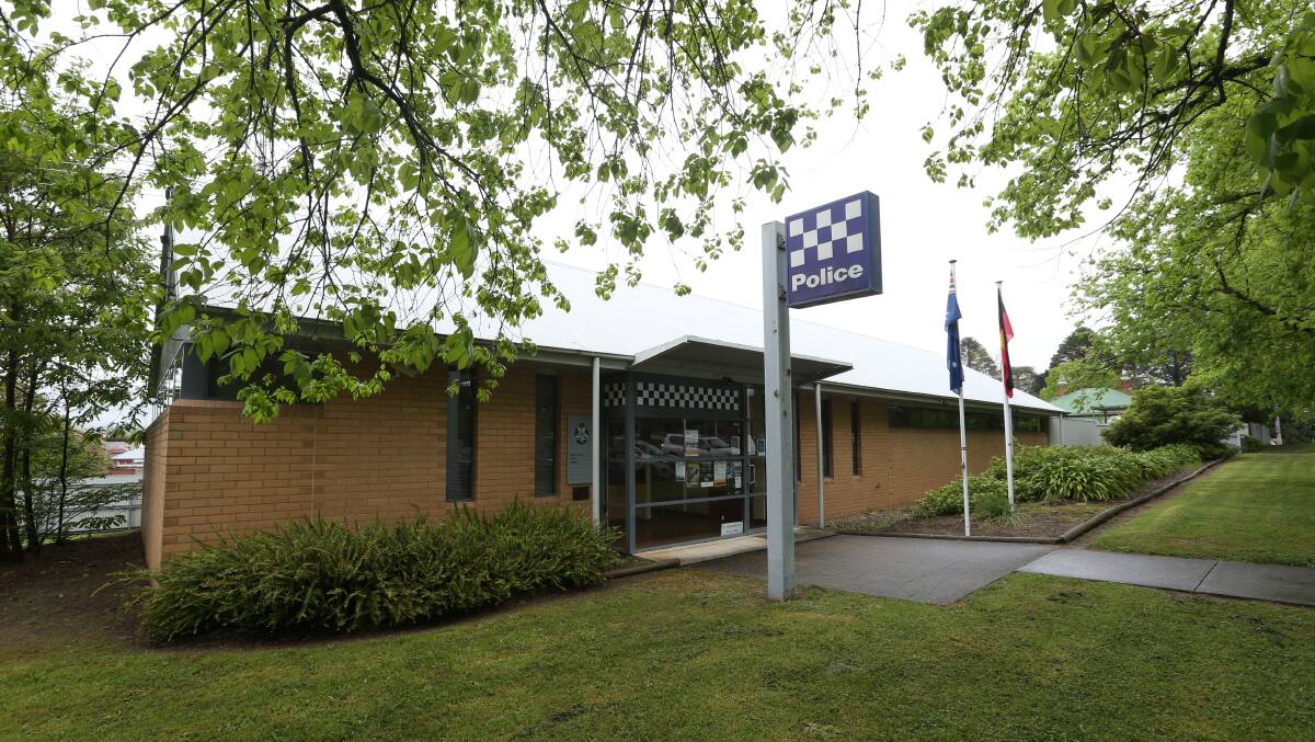 The man drove his car to the Beechworth police station despite being drunk and having a suspended licence. File photo