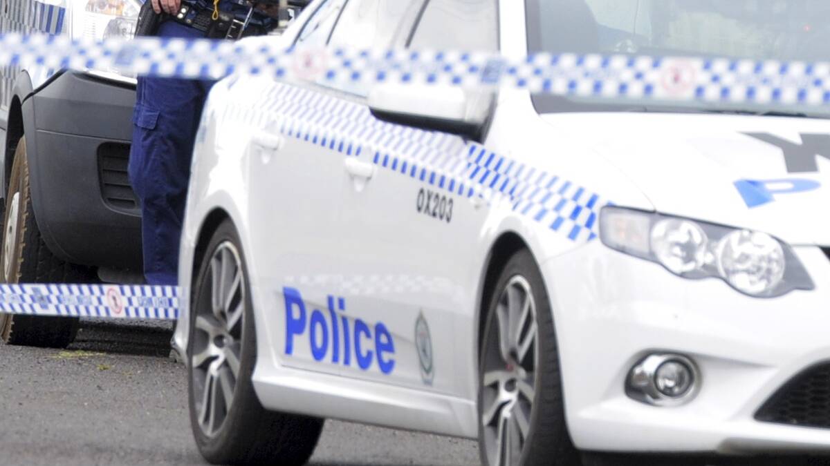 Woman arrested after man stabbed in face with scissors at Deniliquin