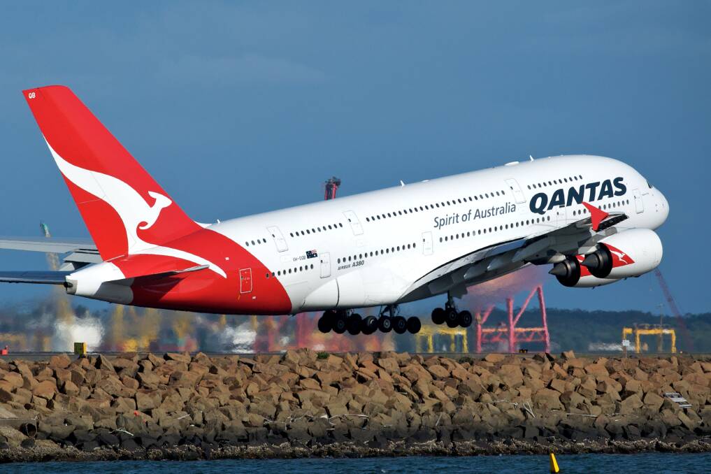 Hours on hold, messages ignored: Border woman slams Qantas service
